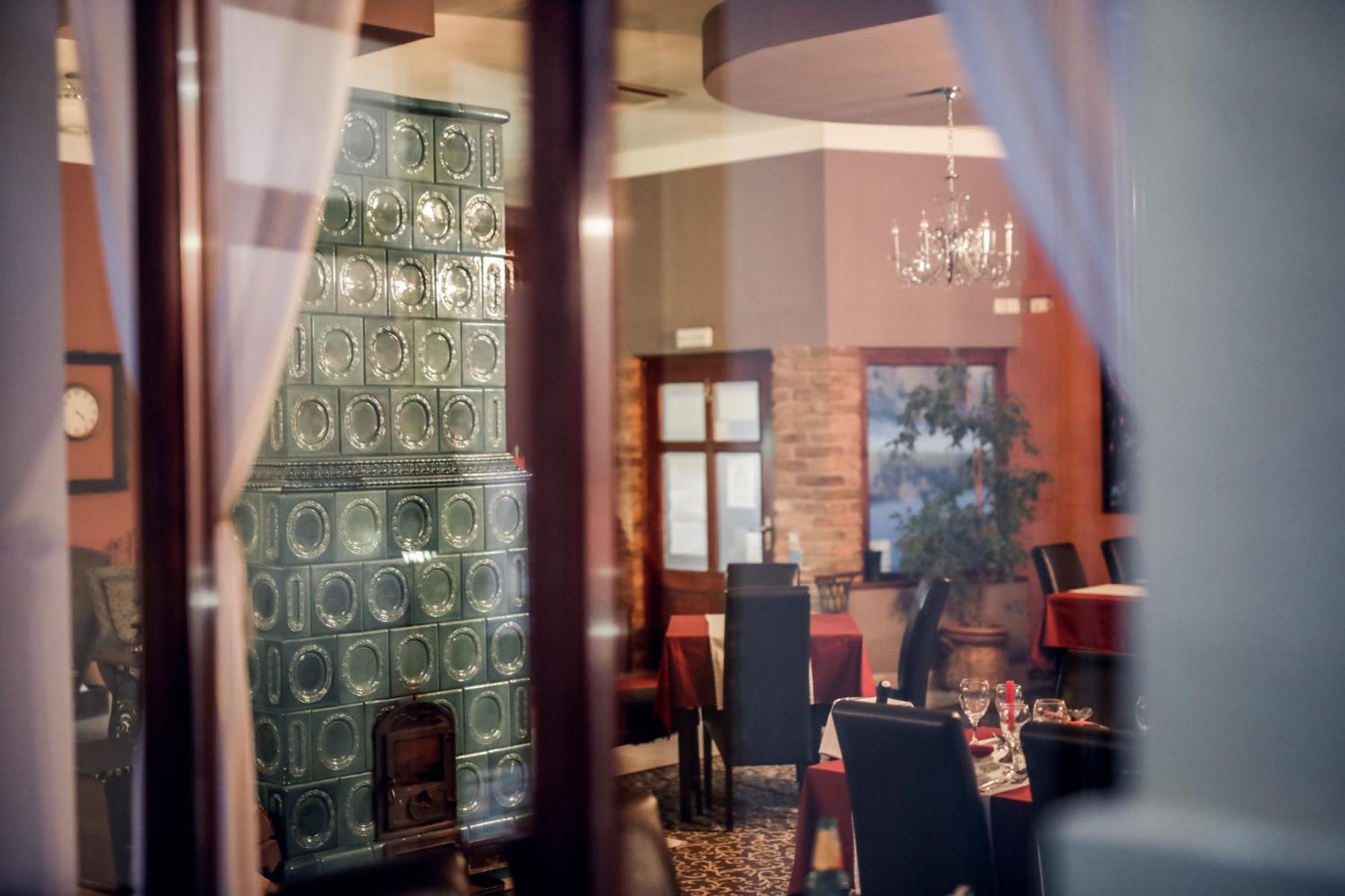 Rooms Villa Iva 伊洛克 外观 照片